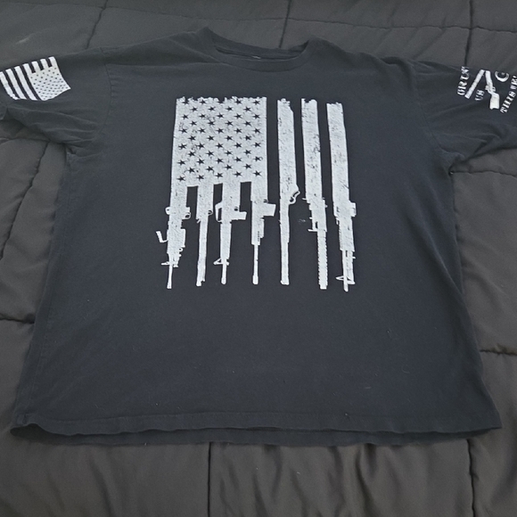 Grunt Style Black and White American Flag Tee - Picture 1 of 3